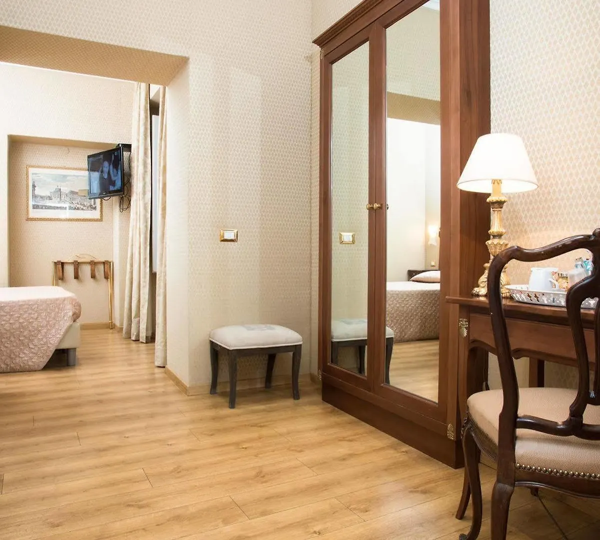 Bq House Trevi Luxury Rooms Rome 3*,