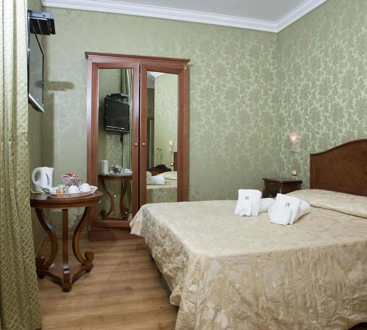 Bq House Trevi Luxury Rooms Rome 3*,  Italy